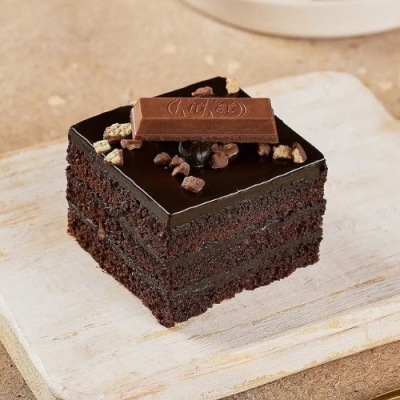 Chocolate Truffle with Kit Kat